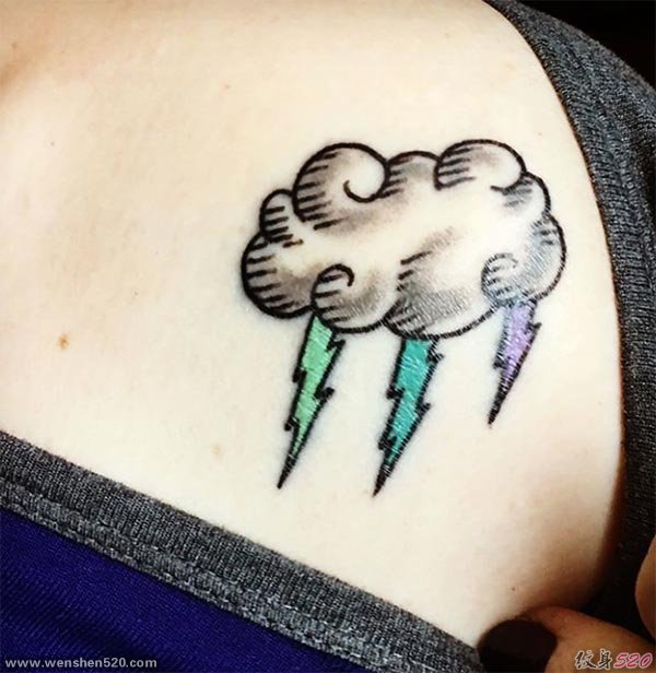 适合女生的云朵系列纹身图案