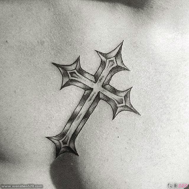 黑色个性纹身小十字架纹身图案