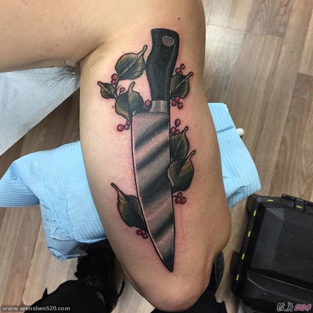 来自于烹饪大师的灵感食物纹身和餐具刀纹身图案