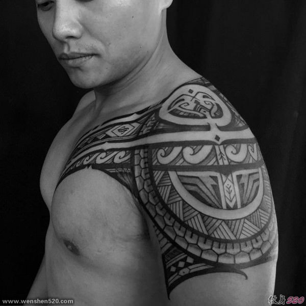 男生黑白部落图腾纹身点刺技巧简单个性线条纹身图案
