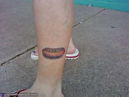 一组简单写实的美味食物纹身图案