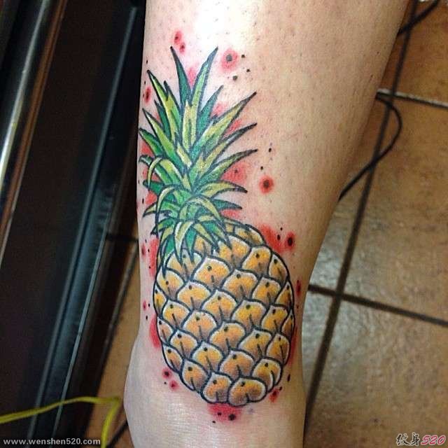 一组简单写实的美味食物纹身图案