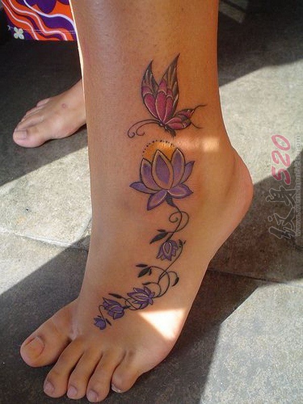 一组女生脚踝上文艺简洁纹身图案