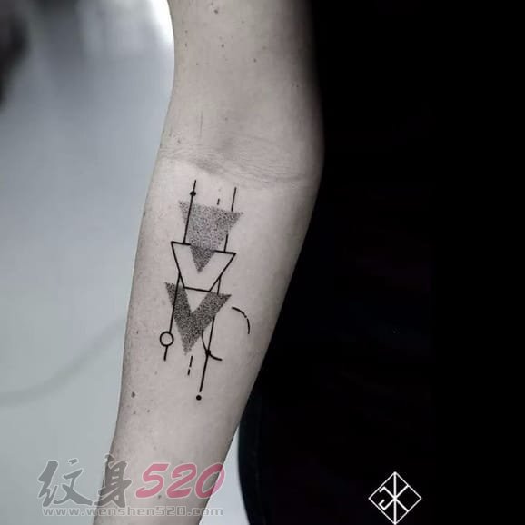 10款经典黑白几何元素纹身简单个性线条纹身图案