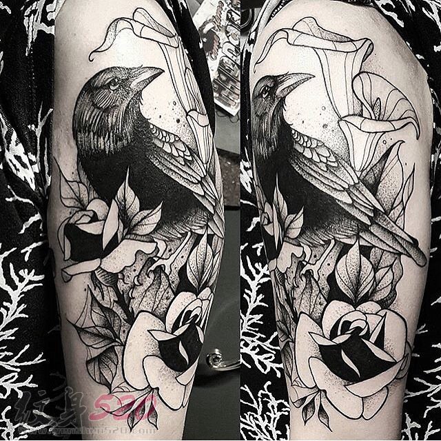 手臂上纹身黑白灰风格点刺纹身鸟纹身植物纹身素材花朵纹身简单线条纹身图片