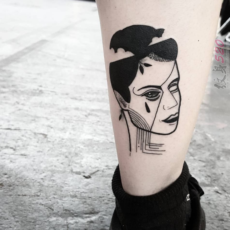 黑白点刺技巧抽象线条人物肖像纹身图案