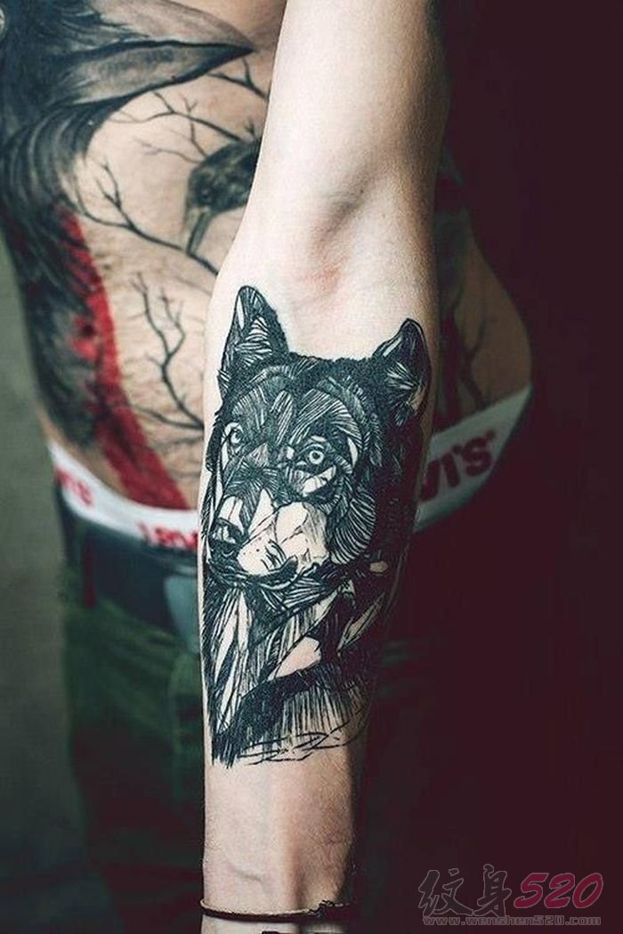 黑白动物抽象线条点刺技巧狼纹身图案