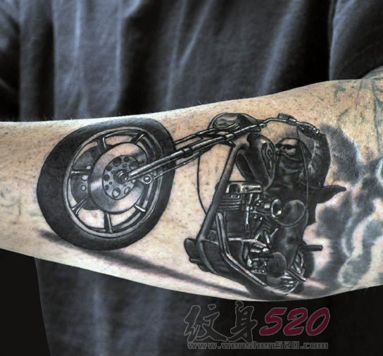 11款男生超酷炫霸气创意个性摩托车纹身图案