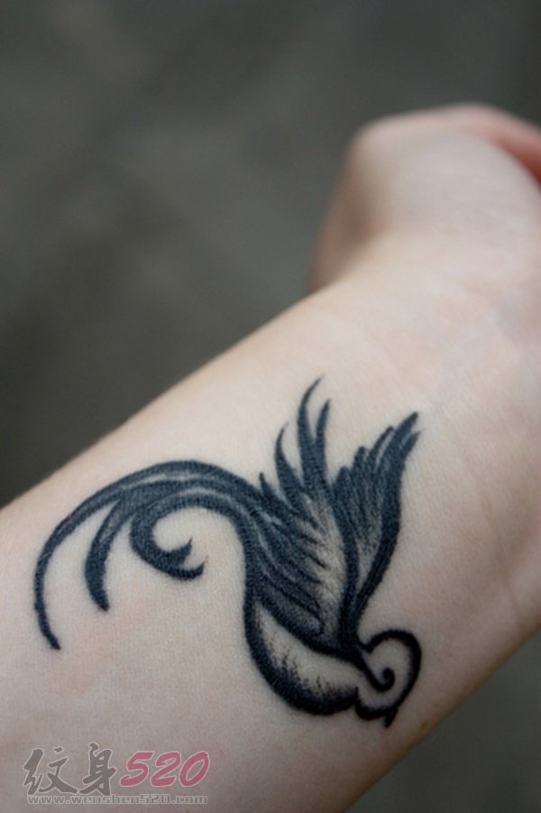 一组关于小鸟的黑色素描文艺小清新纹身图案