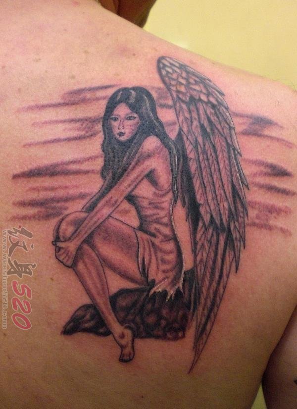 形态各异的黑灰点刺技巧天使纹身图案