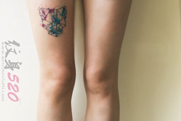 古灵精怪的黑色线条小猫咪纹身图案