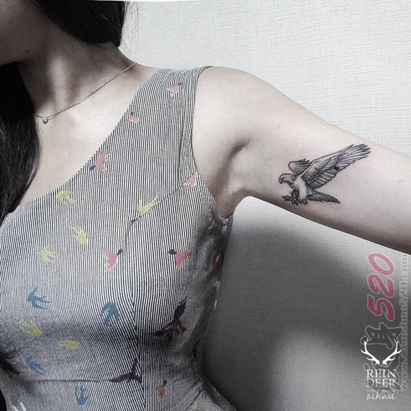 女生喜爱的黑色抽象线条创意小清新纹身图案