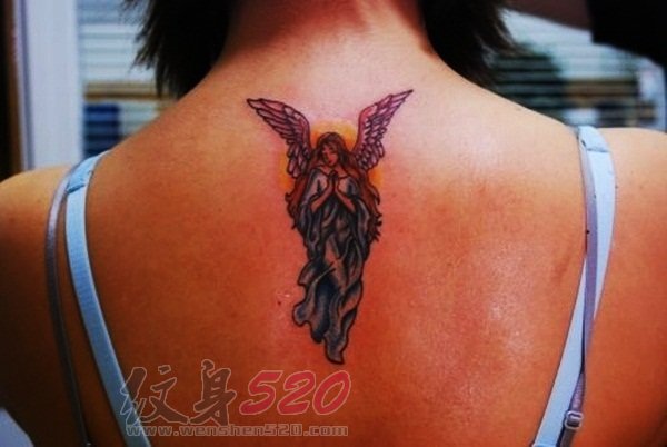 让心灵随之扇动的天使纹身图案