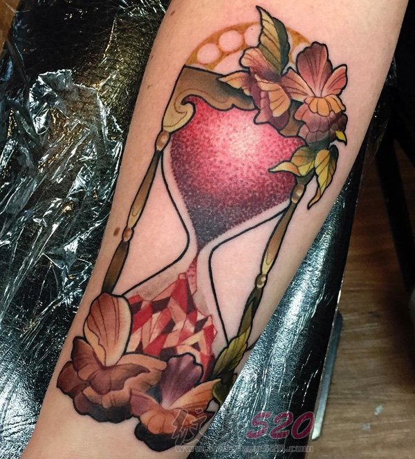 多款关于沙漏的创意个性文艺纹身图案