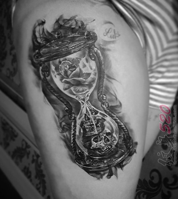 多款关于沙漏的创意个性文艺纹身图案