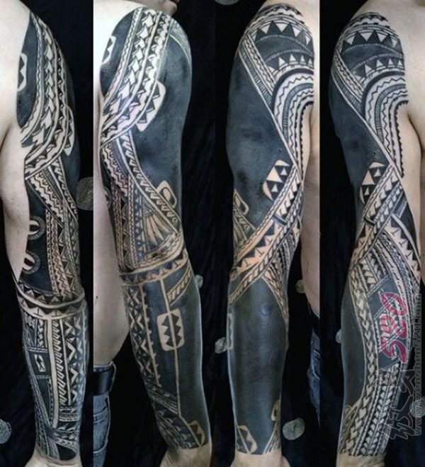 彰显个性又极具霸气的黑色图腾纹身图案