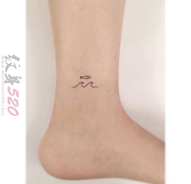 女生脚腕上黑色线条简约小图案文艺小清新纹身图案