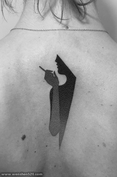 多款黑色线条素描点刺创意个性纹身图案