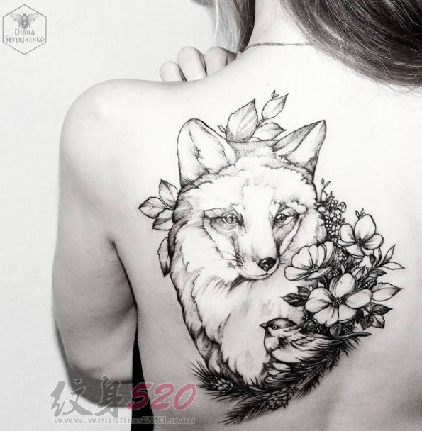 活泼可爱的黑色素描风格小动物狐狸纹身图案