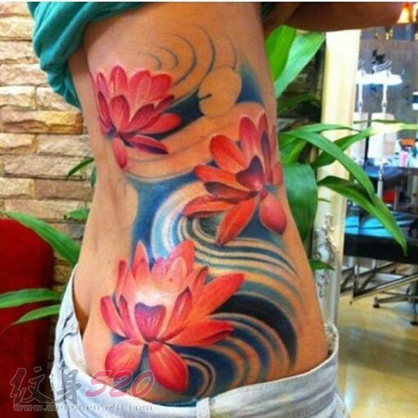 女生背部彩绘水彩创意个性唯美花朵纹身图案