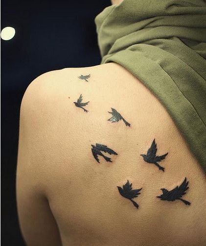 最近比较流行的一群小鸽子纹身