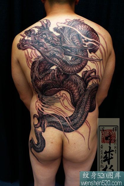 日本满背黑色大龙纹身作品