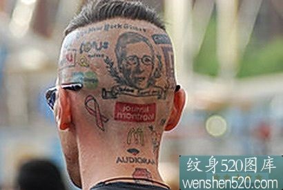 欧美男子后脑勺上个性logo图标纹身
