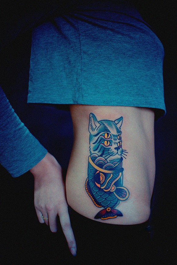 创意鱼猫侧腰个性纹身