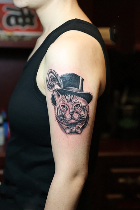 侦探猫手臂个性纹身图案