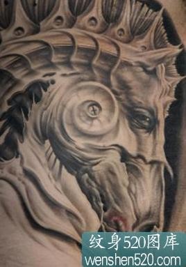 欧美素描马纹身图案