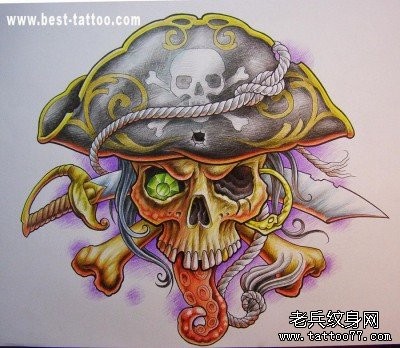 时尚很酷的一张海盗骷髅纹身图案