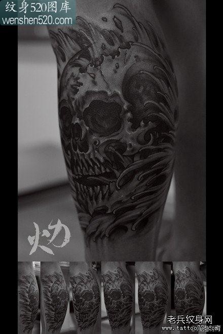 男生腿部经典很酷的骷髅纹身图案