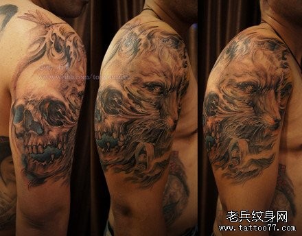 手臂经典潮流的一张骷髅与狐狸纹身图案