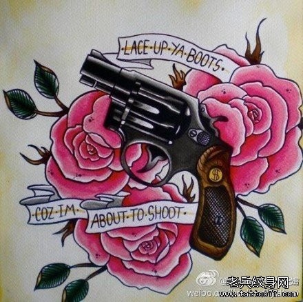 一张前卫经典的玫瑰手枪纹身手稿