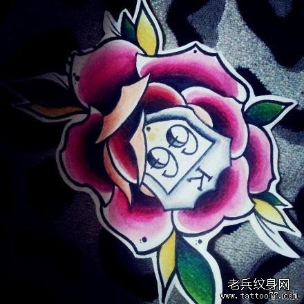 前卫流行的一张玫瑰花纹身手稿