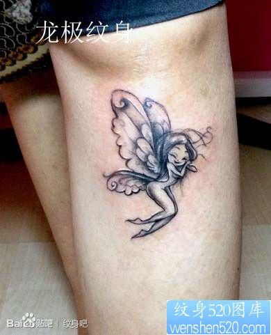 女性腿部可爱的小精灵纹身图片