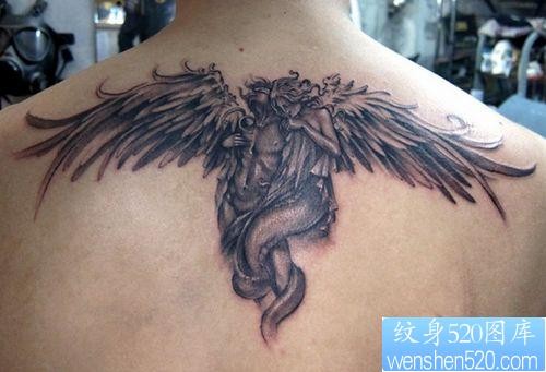 背部好看超酷的天使翅膀纹身图片