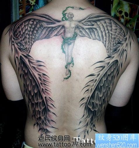 超酷的背部天使翅膀纹身图片
