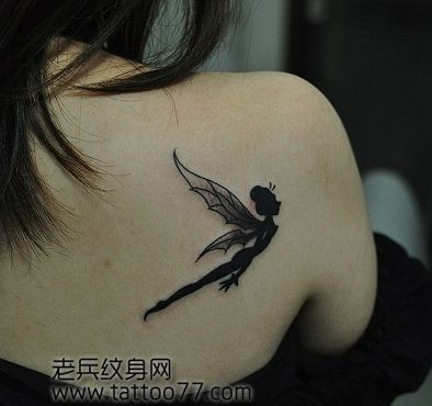 美女背部精美流行的图腾精灵纹身图片