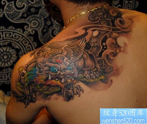 肩背招财神兽貔貅纹身图片