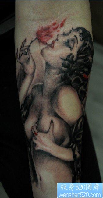 手臂欧美另类性感美女纹身图案