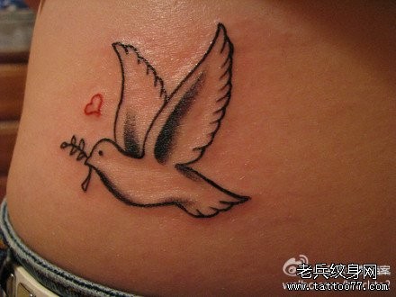 女孩子腰部小鸽子纹身图片