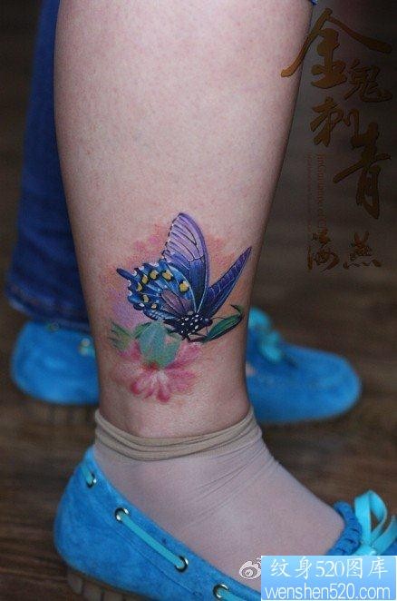 女性腿部漂亮超酷的彩色蝴蝶纹身图片