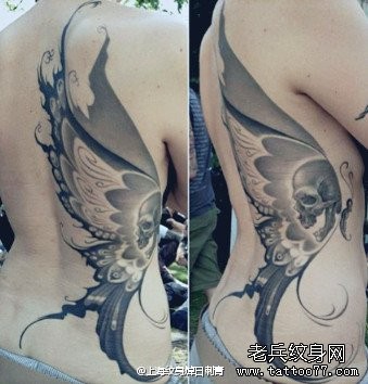 侧腰到后背流行很酷的蝴蝶纹身图片