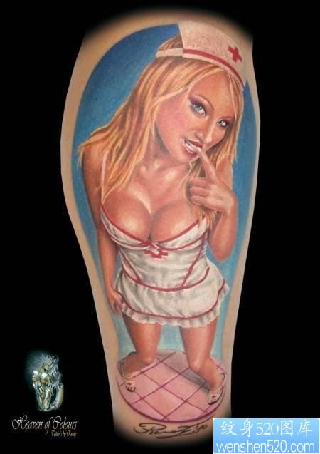 欣赏一张美女护士纹身作品