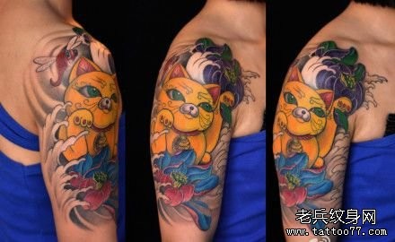 美女手臂一张彩色招财猫莲花纹身图片