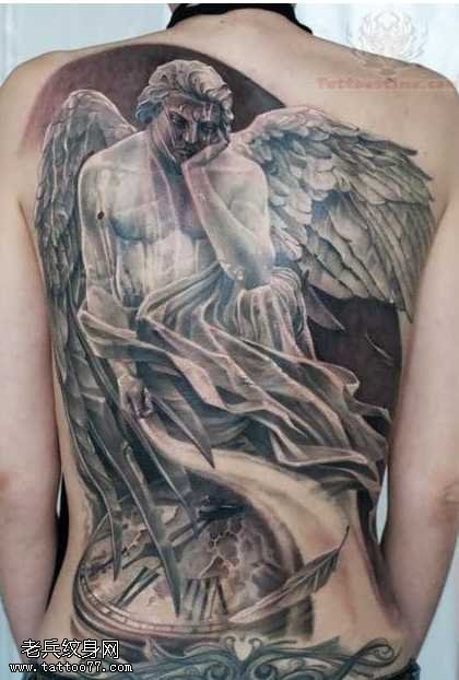 满背失落的天使纹身图案