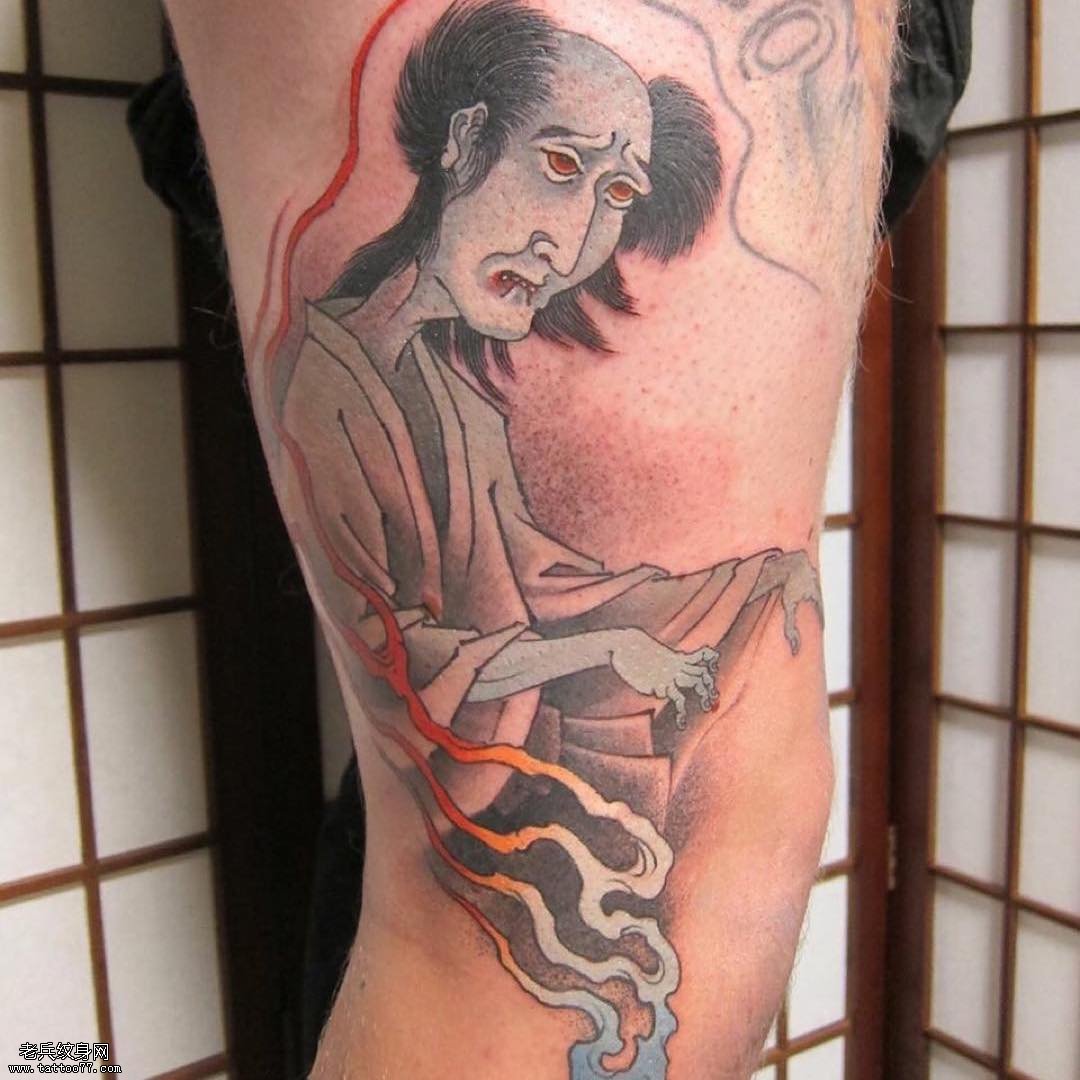 大腿部的日式纹身图案