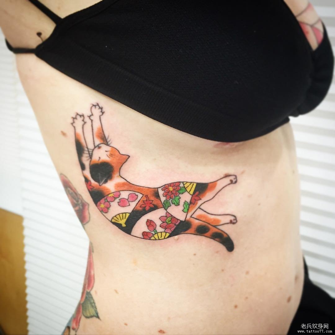 侧腰传统日式纹身猫纹身tattoo图案
