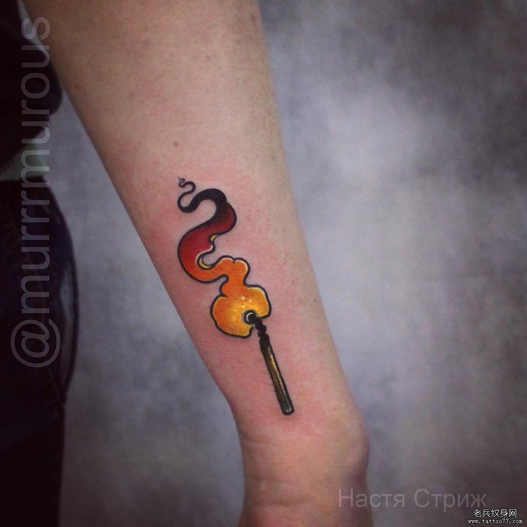 小臂可爱小清新燃烧的火柴tattoo纹身图案